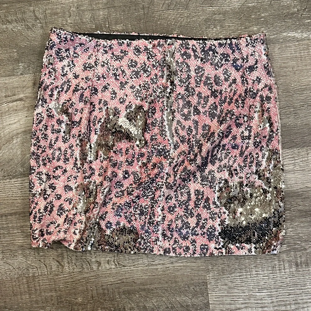 Free People Sequin Leopard Print Mini Skirt Size‎ 8 - Picture 4 of 7